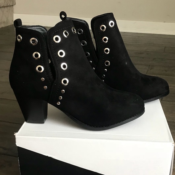 Shoes - Black V Cut Grommet Suede Booties